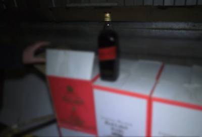 В Аксайском районе нашли подпольный цех по производству контрафактного алкоголя