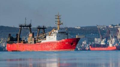 Российский моряк стоящего в Норвегии судна скончался от коронавируса
