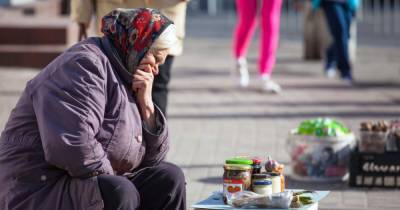 В России хотят возвращать НДС от уплаты продуктов пенсионерам и малоимущим