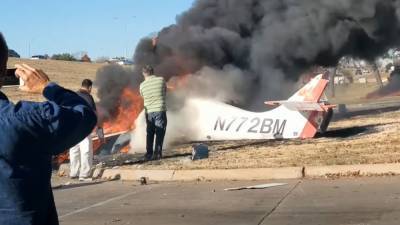 В США самолет столкнулся с автомобилем, два человека погибли