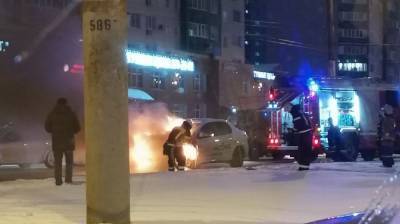 Таксист сбежал из горящей машины после массового ДТП в Воронеже