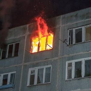 На пожаре в запорожской многоэтажке спасли двух женщин