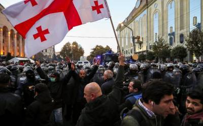 Саакашвили собирается «пойти революцией» на Грузию