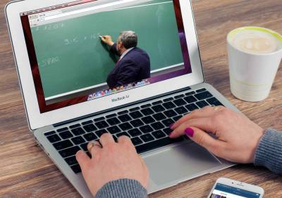 «Яндекс» нашел признаки хронического истощения у 75% педагогов