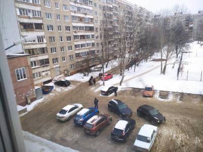 Соцсети: труп около дома обнаружили жители улицы Лопатина