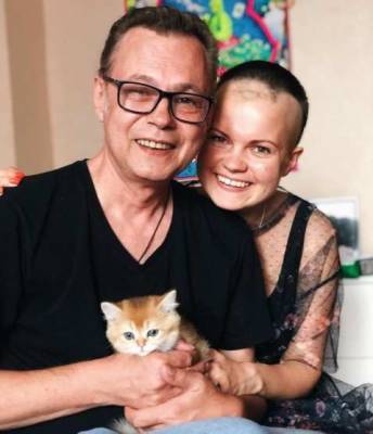 «Готов стать дедом»: Владимир Левкин рассказал о судьбе старшей дочери, живущей с раком мозга