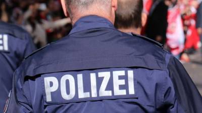 Полиция Берлина проводит обыски в связи с подозрением о подготовке теракта