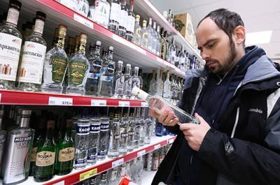 В России упростят порядок выдачи спецмарок на алкоголь