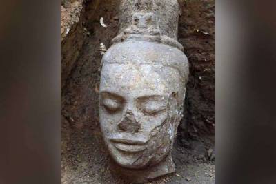 Археологи нашли голову «совершенного человека» в Камбодже
