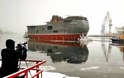 Американцы назвали новейшую российскую платформу «самым уродливым кораблем в мире»
