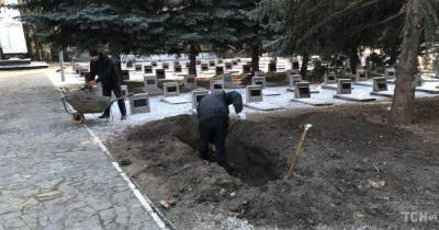 В Харькове Кернеса похоронят рядом с могилами погибших воинов времен Второй мировой