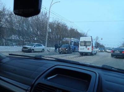 Появились подробности ДТП со «скорой» перед Кузбасским мостом в Кемерове