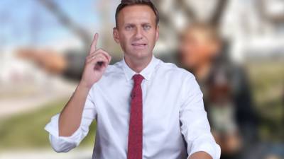 Песков обнаружил у Навального симптомы мании величия и преследования