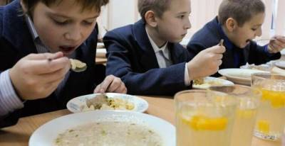 В школах и детсадах Чернигова подорожает питание