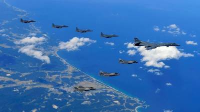 Южная Корея заявила, что китайские и российские самолеты вторглись в зону ПВО