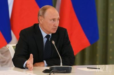 Владимир Путин подписал закон о праве президента на пожизненное сенаторство