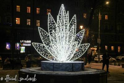 В парке Смоленске появился еще один светящийся арт-объект