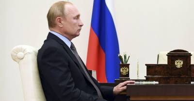 "Очередной враждебный шаг": у Путина прокомментировали новые санкции против российских компаний и учреждений