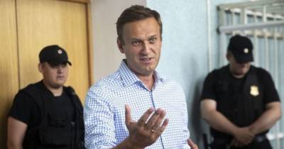 “У больного мания величия”: в Кремле впервые прокомментировали разговор Навального с ФСБ