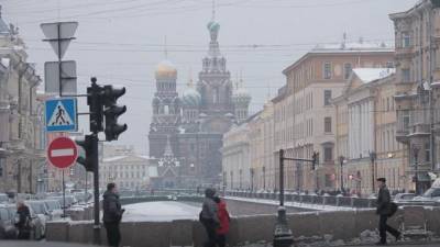 В 2021 году в центре Петербурга очистят небо от проводов