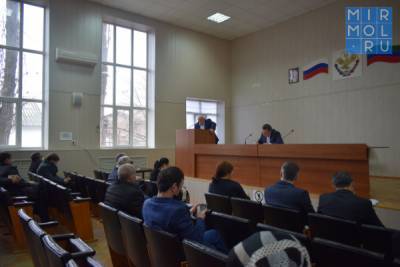 В Карабудахкентском районе обсудили реализацию проектов и программ на территории муниципалитета