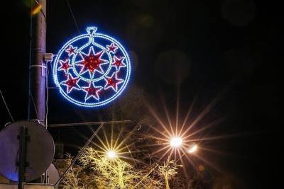Главу МП уволили в Великих Луках за срыв новогоднего украшения города