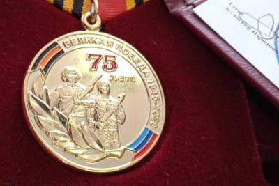 Главу Башкирии наградили медалью Луганской народной республики