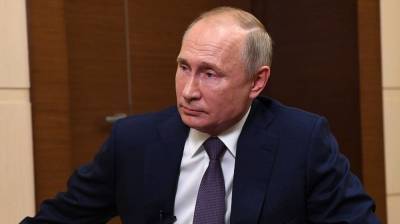 Владимир Путин подписал закон о неприкосновенности экс-президента РФ