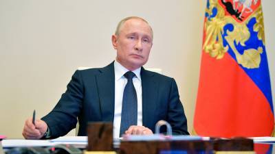Путин подписал закон о гарантиях экс-президентам