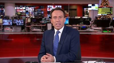Ведущий BBC развеселил сеть простым зевком - все произошло в прямом эфире