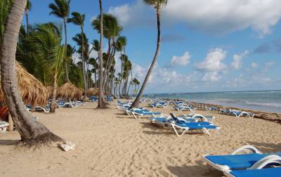 Чистые пляжи и семейный отдых: куда можно поехать в отпуск в январе