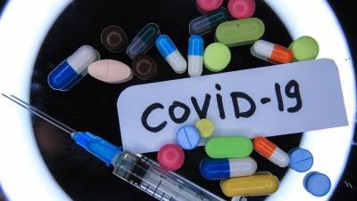 В Смольном ответили на 5 главных вопросов о вакцине от COVID