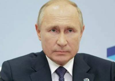 Путин подписал законы о гарантиях неприкосновенности экс-президенту и праве на пожизненное сенаторство