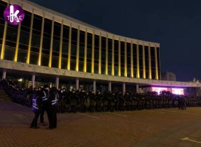 Полиция оцепила Дворец Украина, где дает концерт Квартал 95
