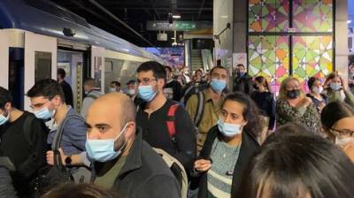 Мужчина попал под поезд в Тель-Авиве, коллапс на вокзалах