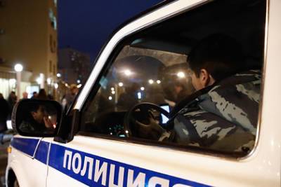 Вооруженный мужчина напал на банк в Москве и открыл там стрельбу