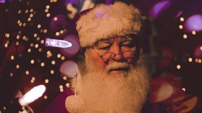 На Украине намерены запретить использование образов Деда Мороза, Снегурочки и Снеговика