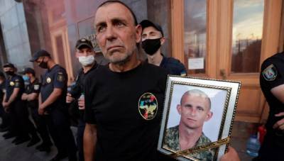 Смерть бойца Ярослава Журавля: ГБР обязали открыть дело против Зеленского