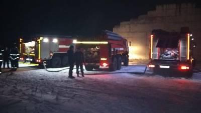 В Подмосковном Орехово-Зуево горел автосалон на площади 600 кв. м
