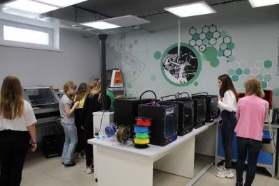 Три новых технопарка "Кванториум" для детей построят в Петербурге