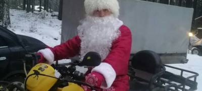 "Ночные волки" в Карелии привезли детям Деда Мороза со Снегурочкой (ФОТО)