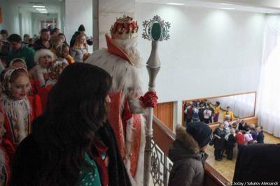 Роспотребнадзор рекомендует томичам не приглашать домой Деда Мороза и Снегурочку