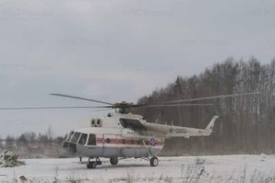 Мужчину в тяжелом состоянии доставили вертолетом в Тверь