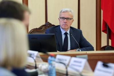Губернатор Красноярского края сделал прививку от коронавируса