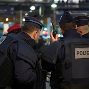 Во Франции мужчина открыл стрельбу по полицейским: трое жандармов были убиты