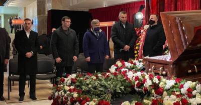 Виталий Кличко приехал на похороны Кернеса