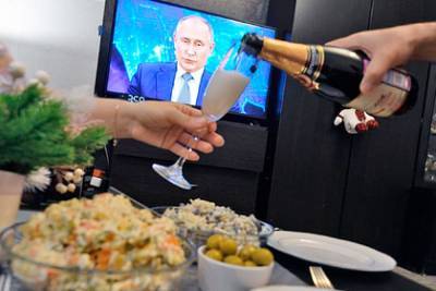 Россиянам назвали влияющие на сексуальное желание новогодние блюда