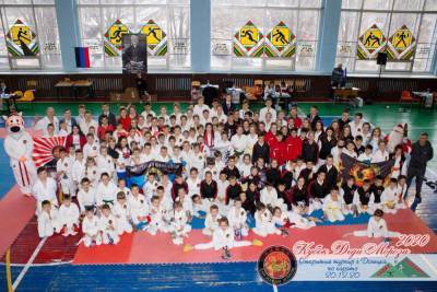 В Донецке провели турнир по каратэ Кубок Деда Мороза