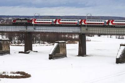 Между Петербургом и Москвой в новогодние праздники будет курсировать двухэтажный поезд