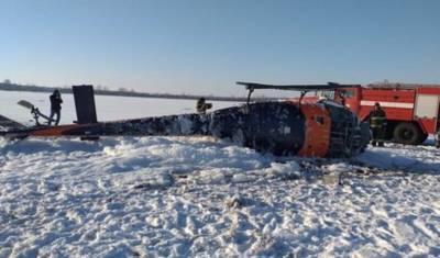 Частный вертолет упал в поле под Воронежем